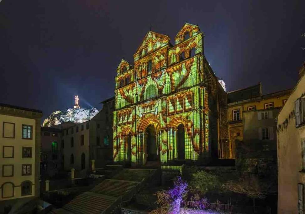 Maison Atypique - Centre Historique - Puy En Velay Le Puy-en-Velay ภายนอก รูปภาพ