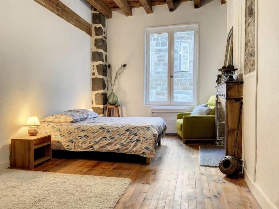Maison Atypique - Centre Historique - Puy En Velay Le Puy-en-Velay ภายนอก รูปภาพ