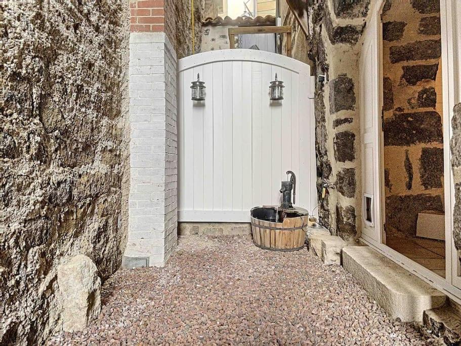 Maison Atypique - Centre Historique - Puy En Velay Le Puy-en-Velay ภายนอก รูปภาพ