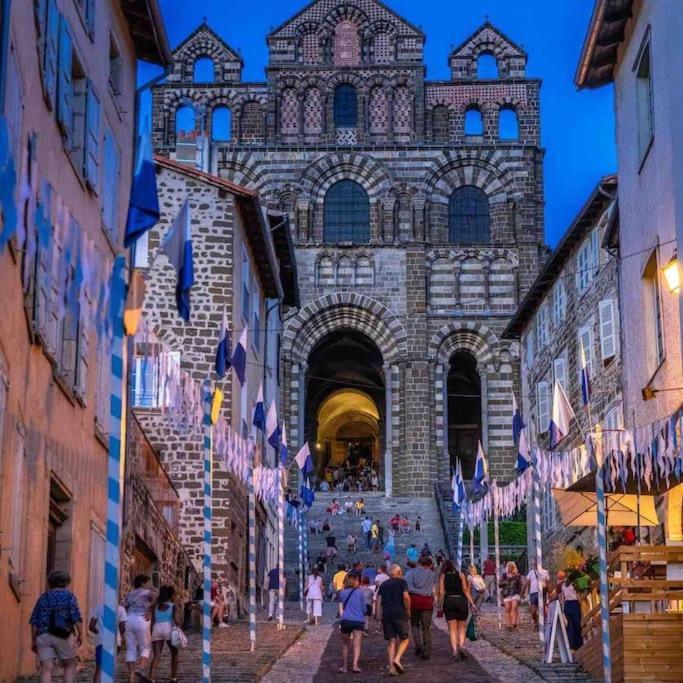 Maison Atypique - Centre Historique - Puy En Velay Le Puy-en-Velay ภายนอก รูปภาพ